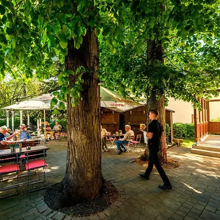 מלון Eifelkrimihotel הילסהיים