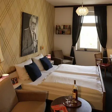 Eifelkrimihotel 3* 힐스하임