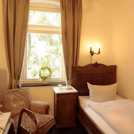 Eifelkrimihotel Szálloda Hillesheim