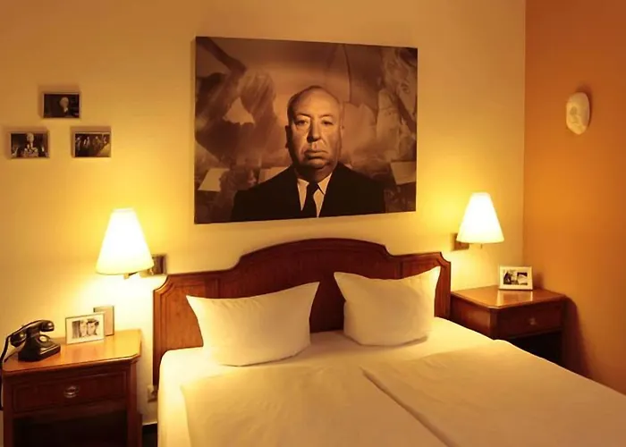 Eifelkrimihotel 3* הילסהיים