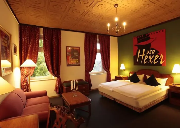 Eifelkrimihotel מלון הילסהיים